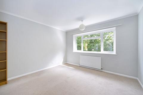 9 Brookside, Cranleigh, GU6 8DA