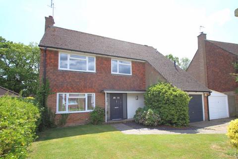 9 Brookside, Cranleigh, GU6 8DA