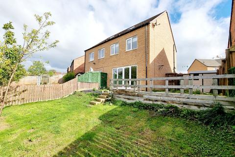 3 bedroom semi-detached house for sale, Askrigg Close, Consett