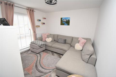 2 bedroom end of terrace house for sale, Aspen Crescent, Houghton Regis, Dunstable, Bedfordshire, LU5