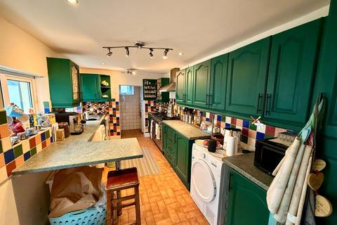 6 bedroom terraced house for sale, Barn Street, Haverfordwest, Pembrokeshire, SA61