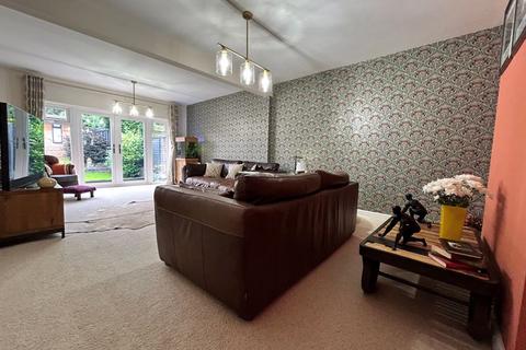 7 Croft Crescent, Walsall, WS8 7DN