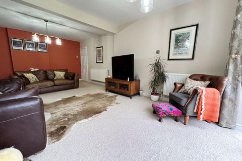 7 Croft Crescent, Walsall, WS8 7DN
