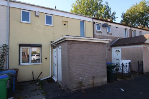 2 bedroom terraced house to rent, The Moss, Manchester