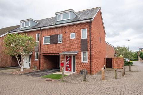 3 bedroom end of terrace house for sale, Totton