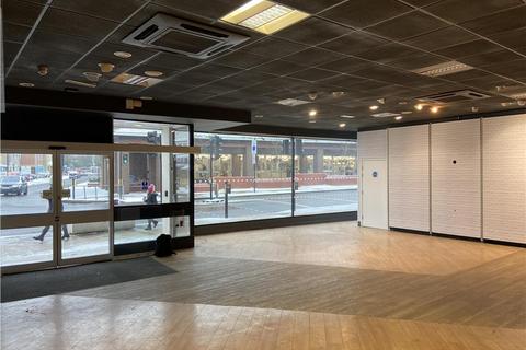 Retail property (high street) to rent, Hornchurch RM12