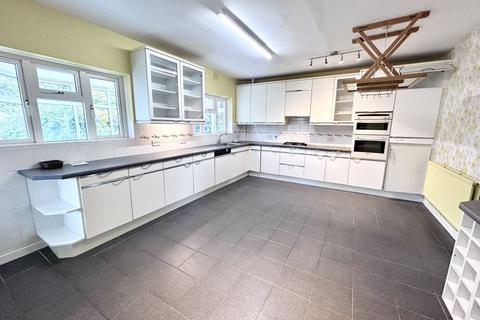 3 bedroom detached bungalow for sale, Ward Avenue, Cowes