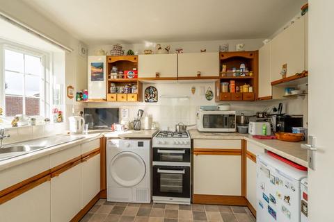 2 bedroom semi-detached house for sale, Victoria Road, Bognor Regis