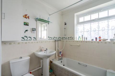 2 bedroom semi-detached house for sale, Victoria Road, Bognor Regis