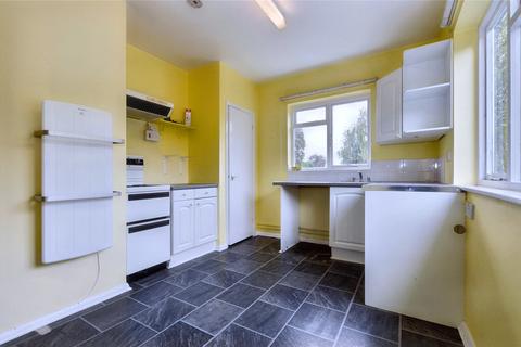 2 bedroom bungalow to rent, Cambridge Road, Stansted Mountfitchet, Essex, CM24