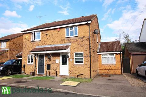 2 bedroom semi-detached house for sale, Benedictine Gate, Cheshunt