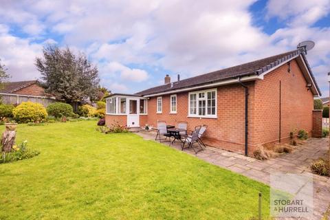 3 bedroom detached bungalow for sale, Waveney Drive, Norwich NR12