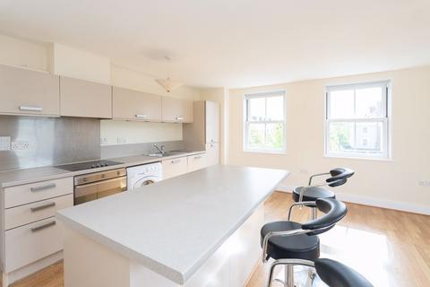 2 bedroom apartment to rent, Sherbrooke Way, Worcester Park