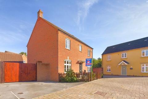 4 bedroom detached house for sale, Chivenor Way, Kingsway, Gloucester