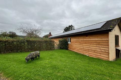 2 bedroom detached bungalow to rent, Shenmore, Hereford