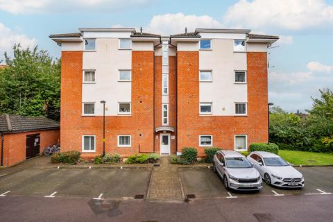 2 bedroom penthouse for sale, Bakers Close, Hertfordshire AL1