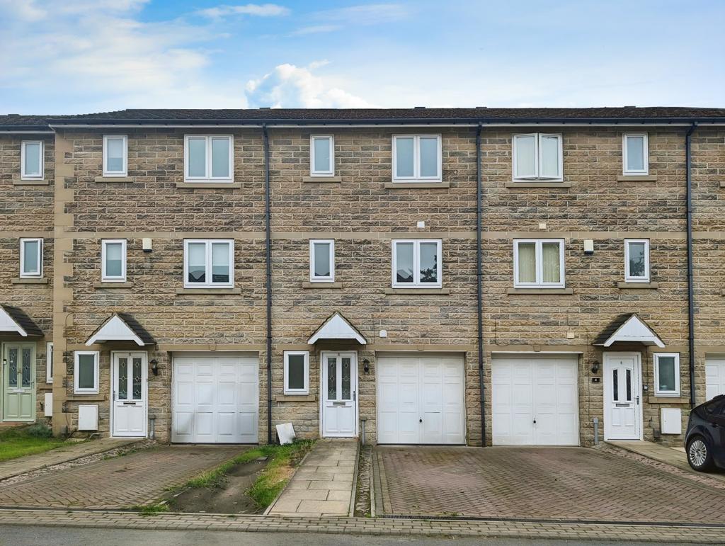 Beech Tree Mews, West Yorkshire WF17 4 bed terraced house for sale £
