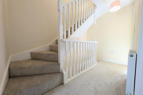 6 Beech Tree Mews, Batley, WF17 8FE