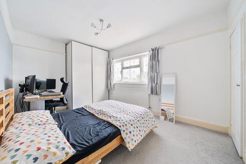 73 Lewis Road, Mitcham, CR4 3DF