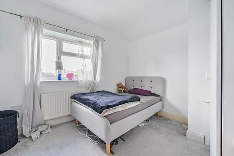 73 Lewis Road, Mitcham, CR4 3DF