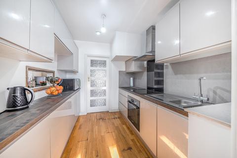 8 Franklin Crescent, Mitcham, CR4 1NH