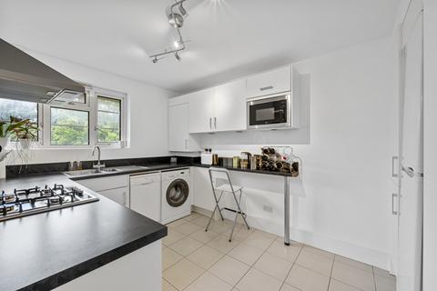 2 bedroom apartment for sale, West Barnes Lane, New Malden KT3