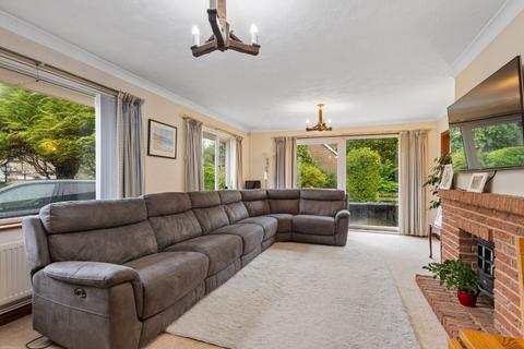 20 Templar Road, Temple Ewell, Dover, CT16 3DL