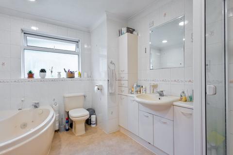 20 Templar Road, Temple Ewell, Dover, CT16 3DL