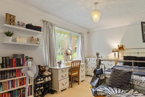 20 Templar Road, Temple Ewell, Dover, CT16 3DL