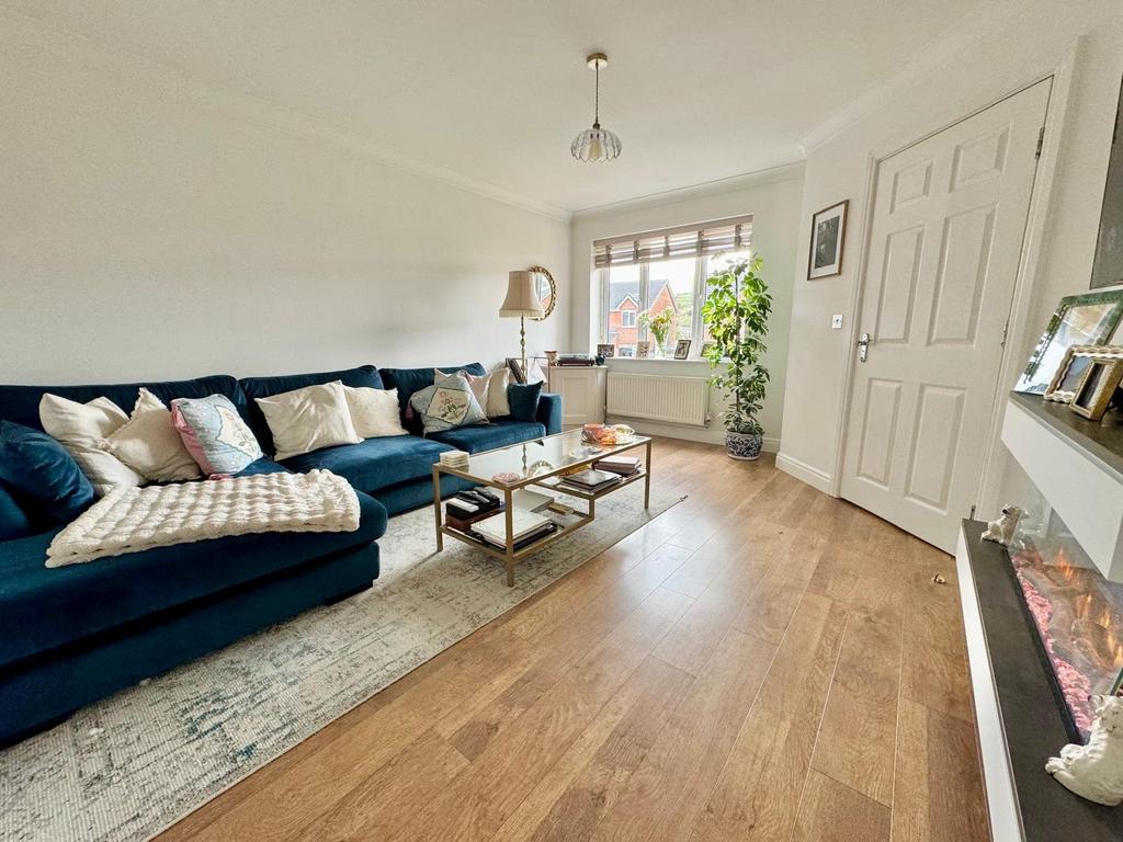 Cockerell Drive, Bacup OL13 4 bed detached house for sale £259,950