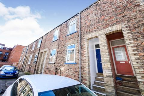 2 bedroom terraced house to rent, Lower Ebor Street, York YO23