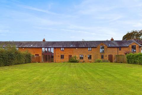 4 bedroom barn conversion for sale, The Hayloft, Sheriffs Lench