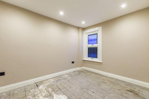 32 Orchard Road, Welling, DA16 1QG
