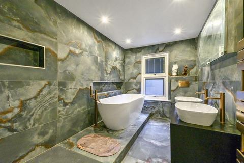 32 Orchard Road, Welling, DA16 1QG