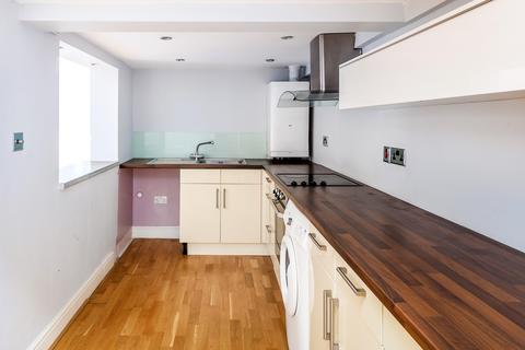 2 bedroom apartment for sale, Church Street, Reigate RH2