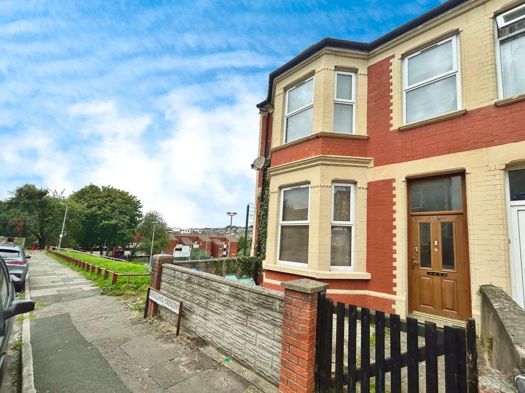 Kingsland Crescent, Barry CF63 4 bed end of terrace house for sale £