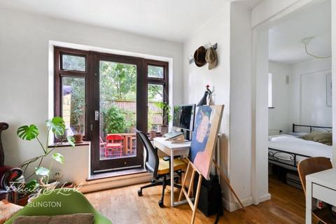 Studio for sale, St Peter's Street, Islington, N1