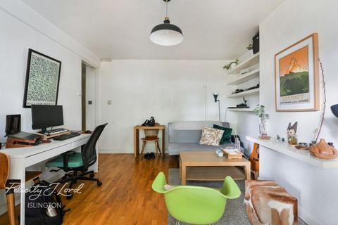 Studio for sale, St Peter's Street, Islington, N1