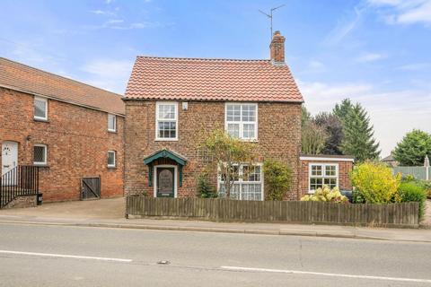 2 bedroom detached house for sale, Station Street, Donington, Spalding, PE11