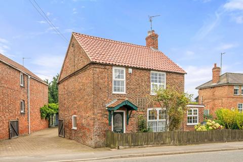 2 bedroom detached house for sale, Station Street, Donington, Spalding, PE11