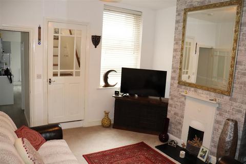 2 bedroom terraced house to rent, Dumblederry Lane, Aldridge