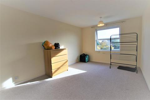 2 bedroom apartment to rent, Festival Court, Chichester