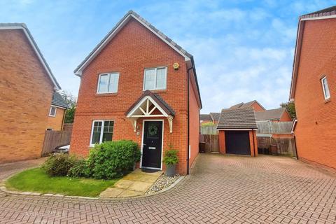 4 bedroom detached house for sale, Templars Drive, Rochester ME2