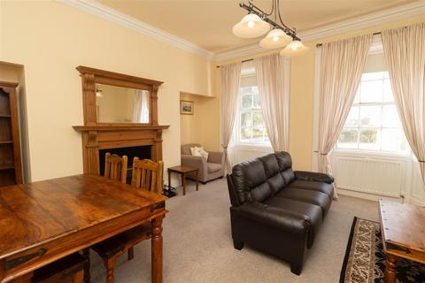 2 bedroom flat for sale, Northumberland Square, North Shields