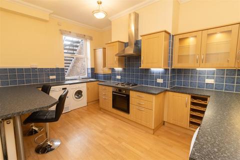 2 bedroom flat for sale, Northumberland Square, North Shields