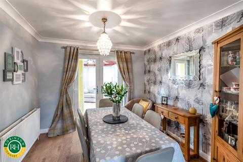 26 Nettlehome, Hatfield, Doncaster, DN7 6QZ