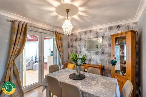 26 Nettlehome, Hatfield, Doncaster, DN7 6QZ