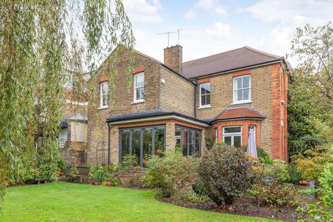 64 Culmington Road, London, W13 9NH