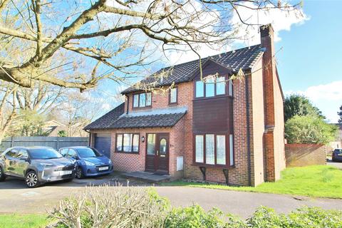 Prince William Close, Findon Valley, Worthing, West Sussex, BN14