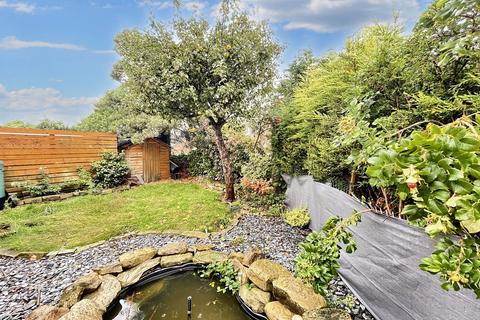 3 bedroom detached bungalow for sale, Blackburn Crescent, Chapeltown, S35